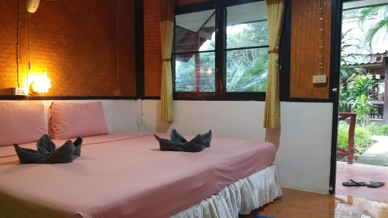 Lanta Sunny House Hotel Koh Lanta Room photo